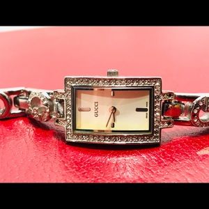 Gucci Watch with diamonds bezel